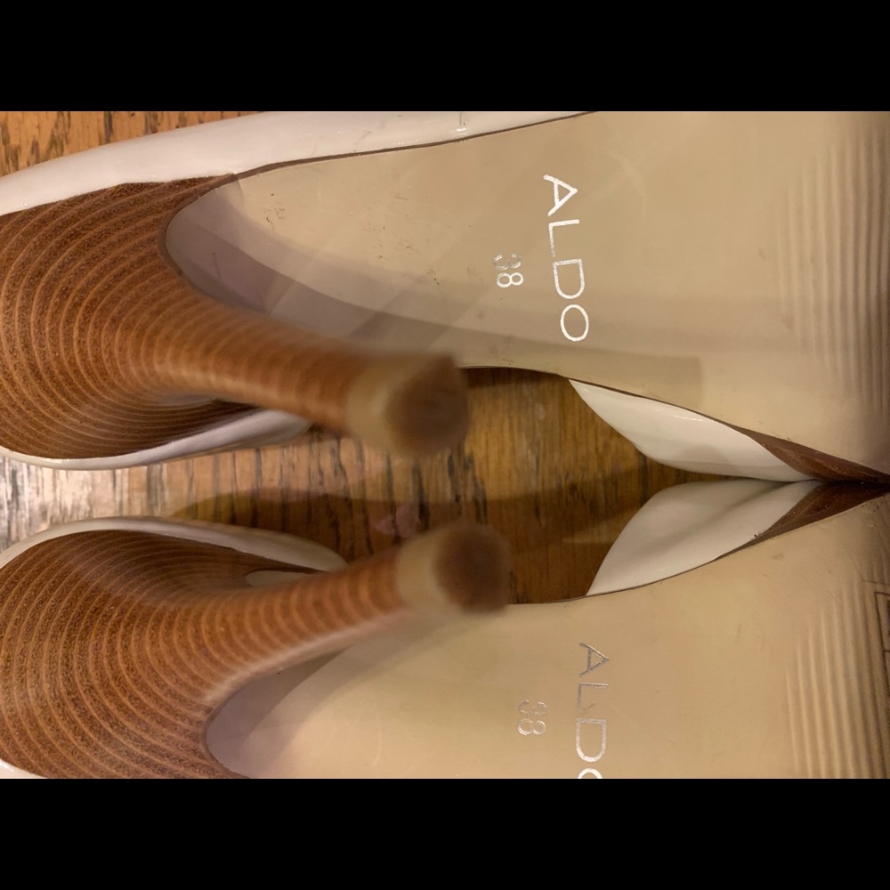 Heels - Picture 7 of 7